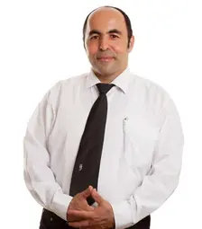 1-2 תמונת עו״ד ארז רביב עו"ד ומגשר