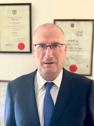 עורך דין ונוטריון צבי שילה|עו״ד מוביל לצוואות וירושה בירושלים עורך דין ונוטריון צבי שילה|